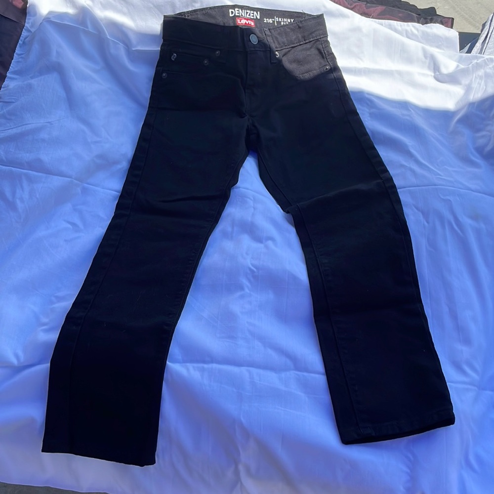 Black jeans levis size 8 in boys